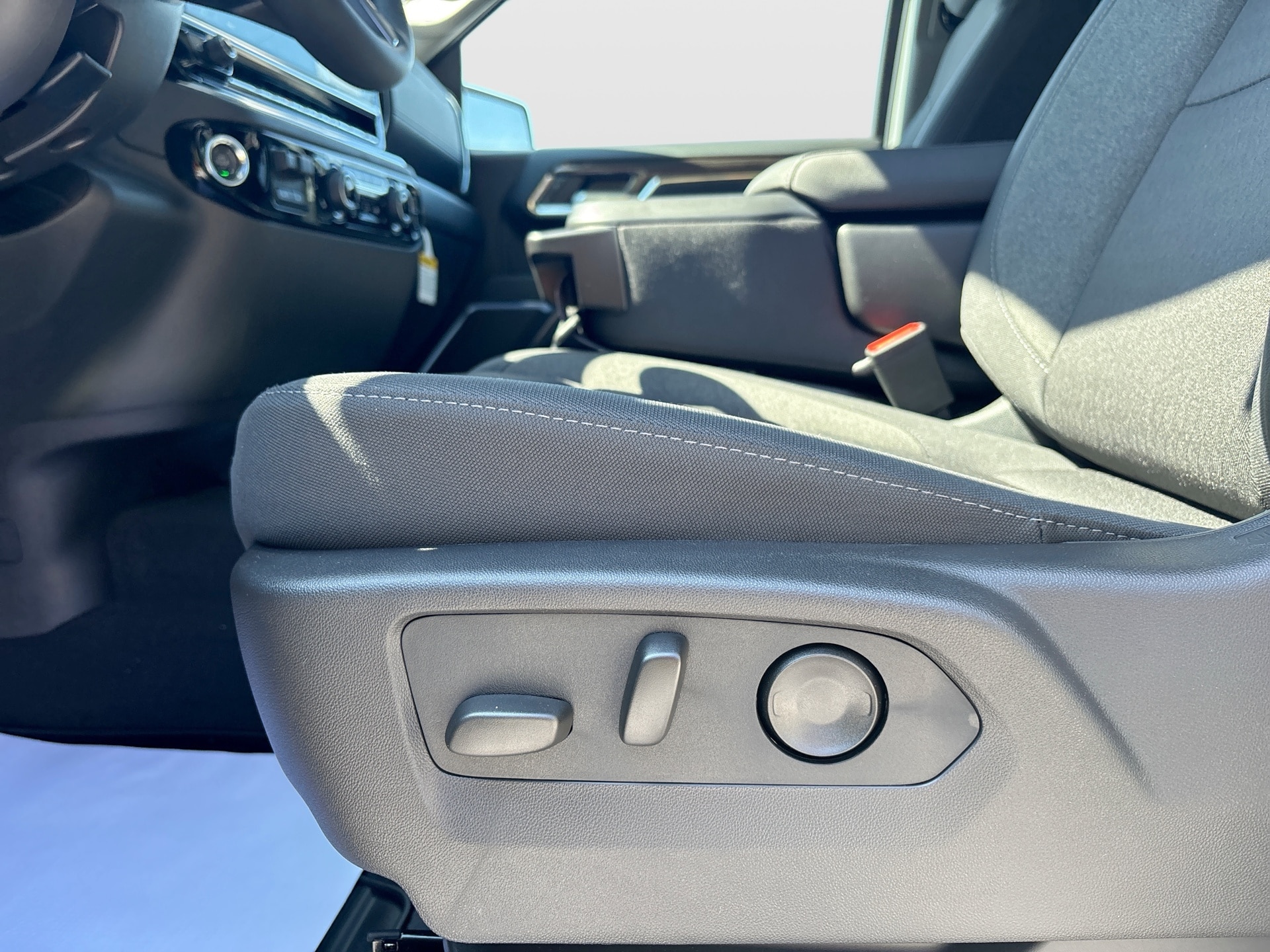 2026 Chevrolet Silverado 1500 LT - Photo 16
