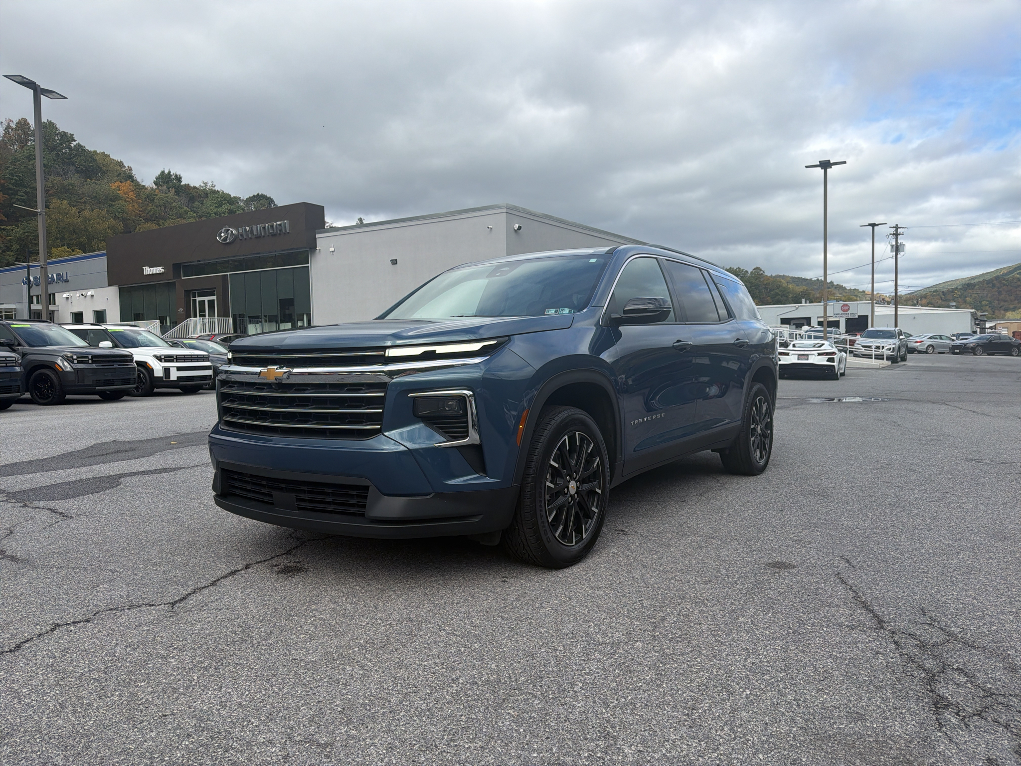 Used 2026 Chevrolet Traverse AWD LT SUV