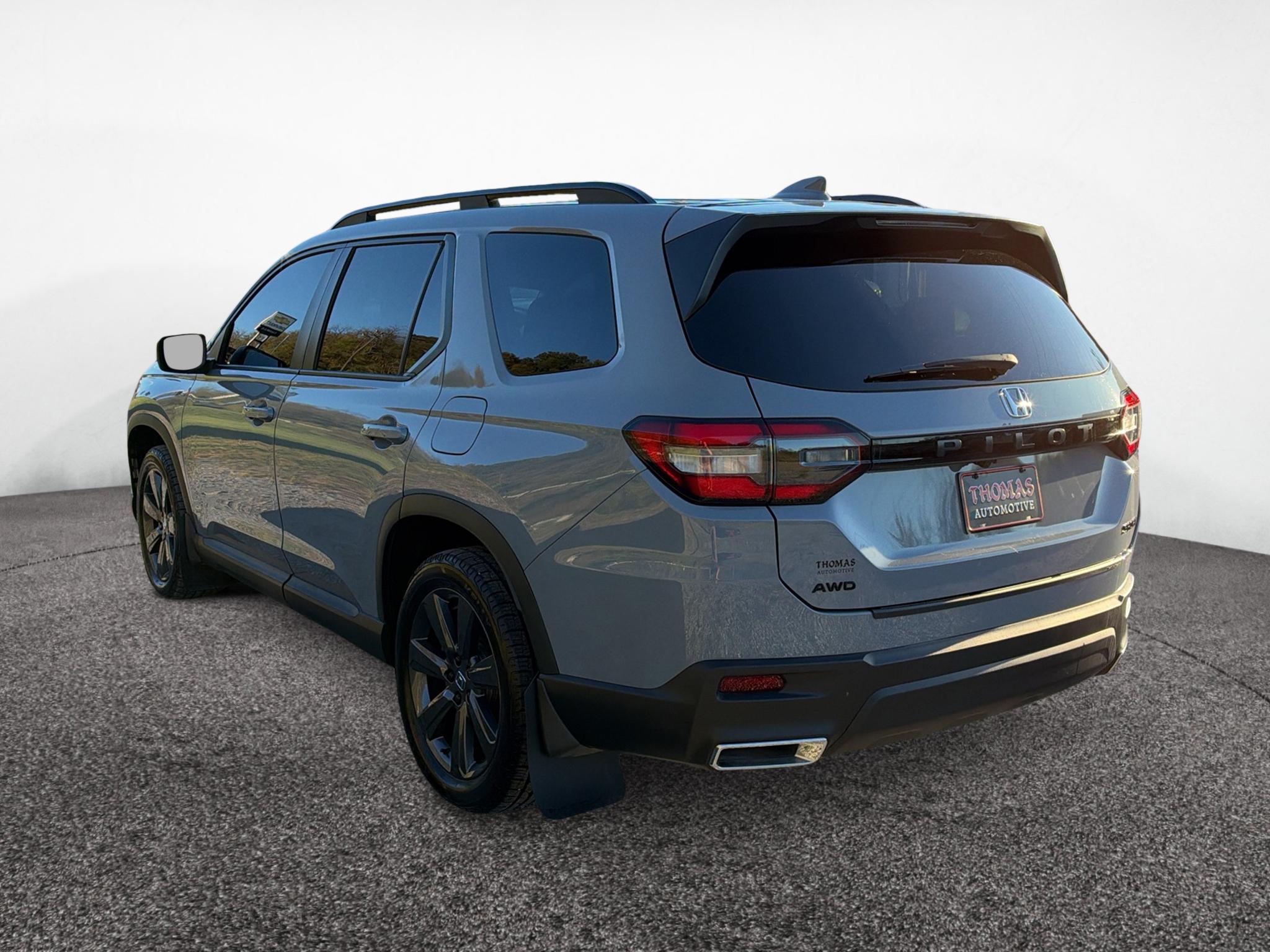 Used 2025 Honda Pilot Sport SUV