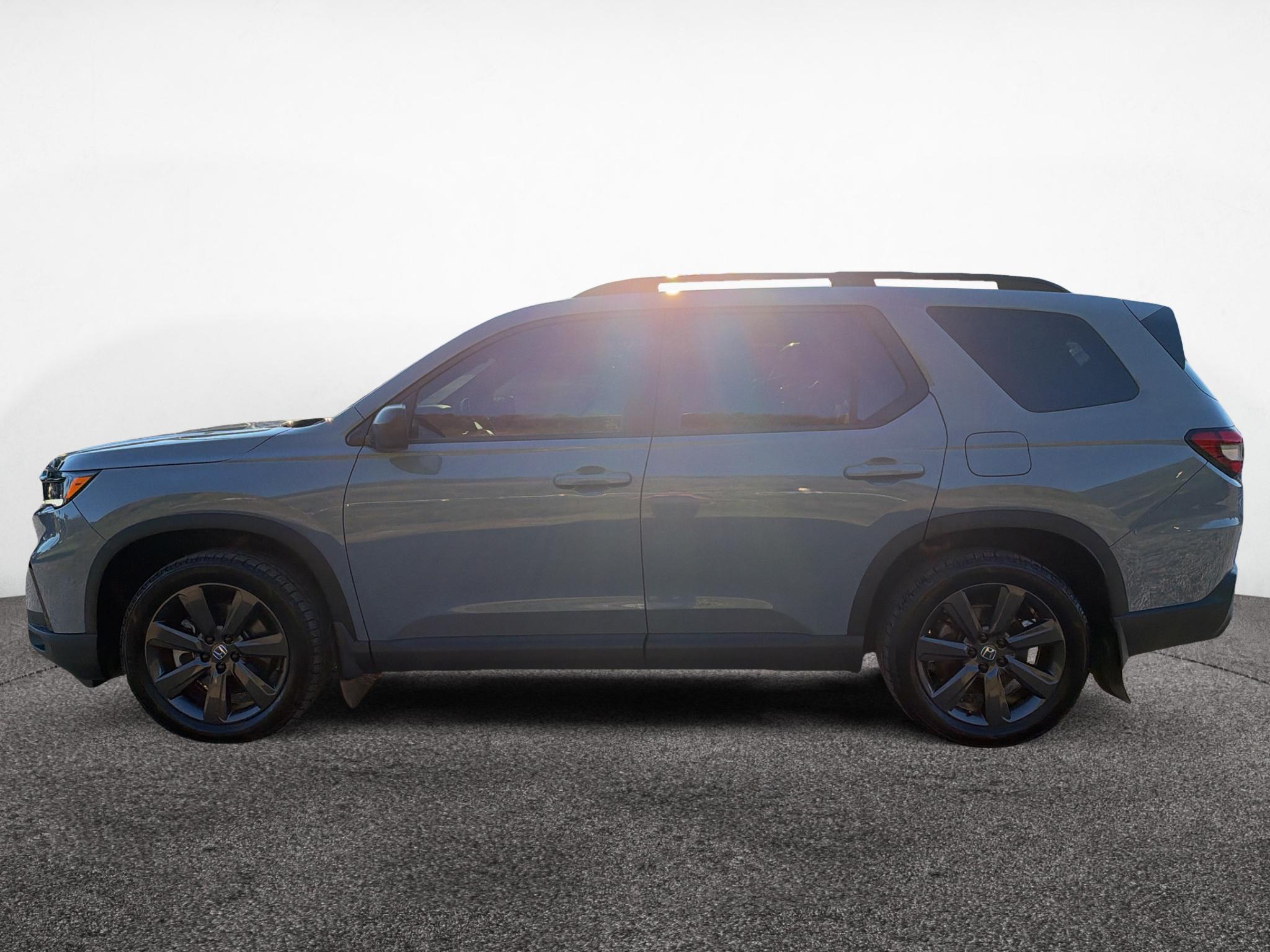 Used 2025 Honda Pilot Sport SUV