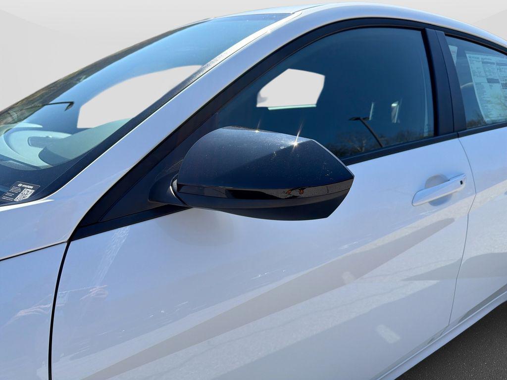 2026 Hyundai Elantra Blue - Photo 11