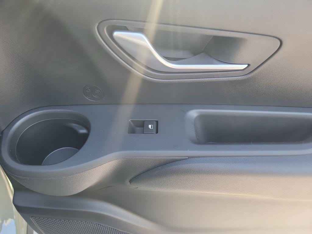 2026 Hyundai Santa Cruz SE - Photo 28