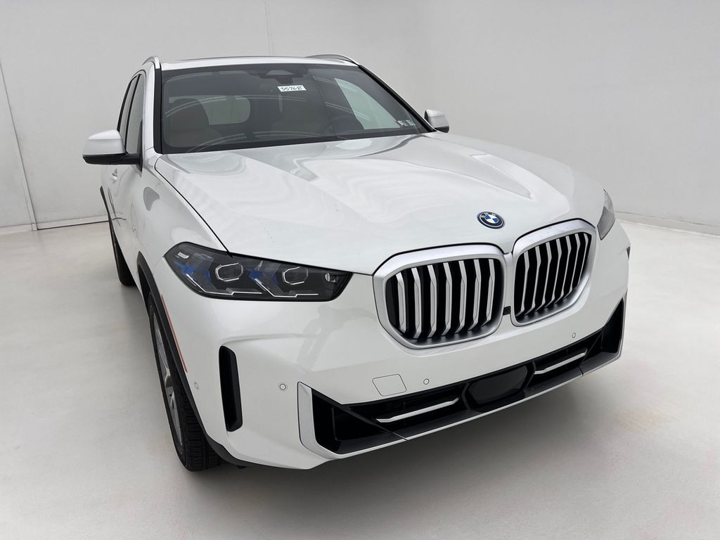 New 2026 BMW X5 xDrive50e SUV