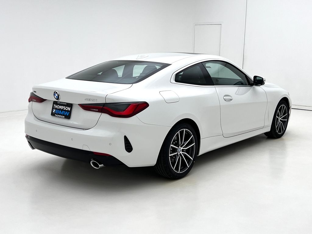 2026 BMW 4 Series 430i - Photo 5