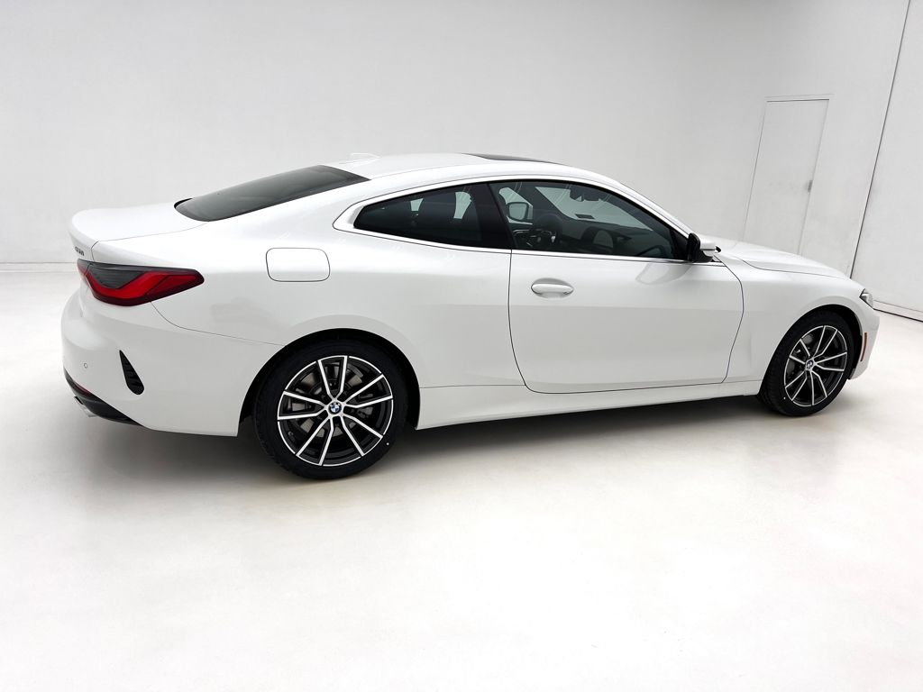2026 BMW 4 Series 430i - Photo 4