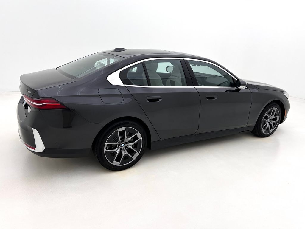 Used 2027 BMW 5 Series 530i xDrive Sedan