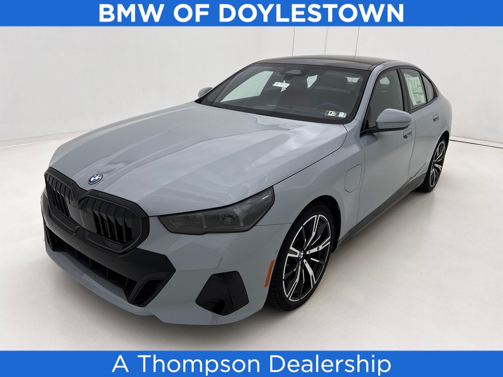 New 2027 BMW 5 Series 550e xDrive Sedan