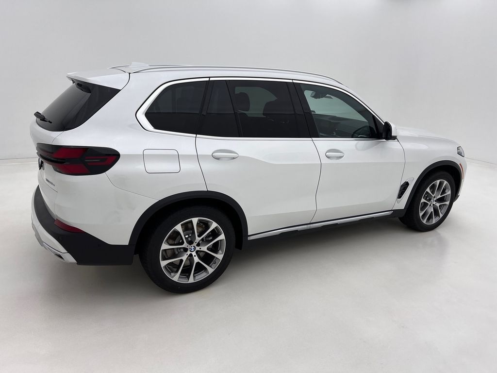 New 2026 BMW X5 xDrive50e SUV