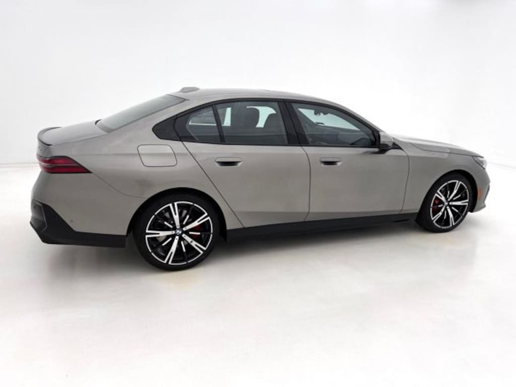 Used 2027 BMW 5 Series 530i xDrive Sedan