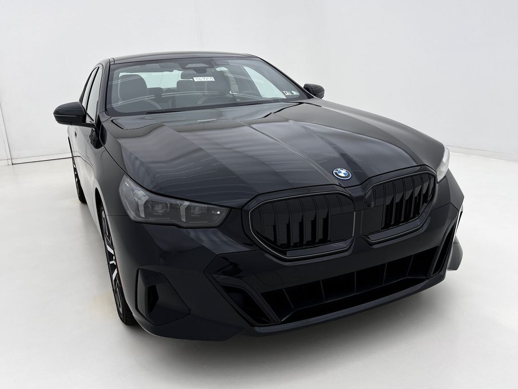 New 2027 BMW 5 Series 550e xDrive Sedan
