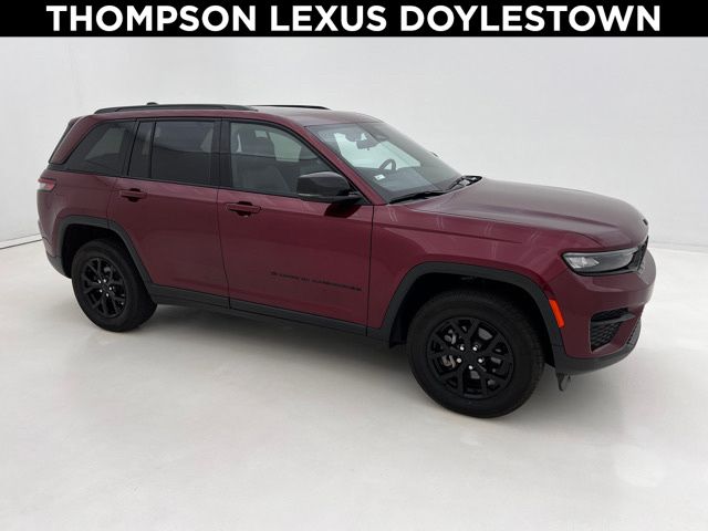 2025 Jeep Grand Cherokee Altitude