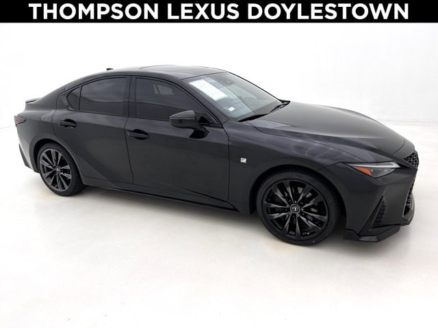 2022 Lexus IS