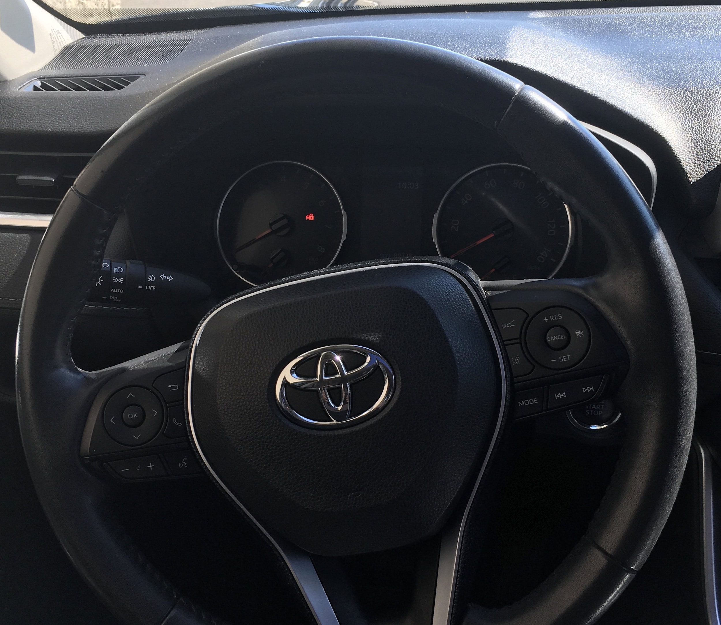 2020 Toyota RAV4 XLE - Photo 10