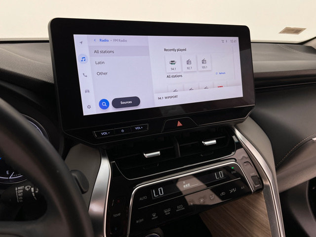 2024 Toyota Venza XLE - Photo 19