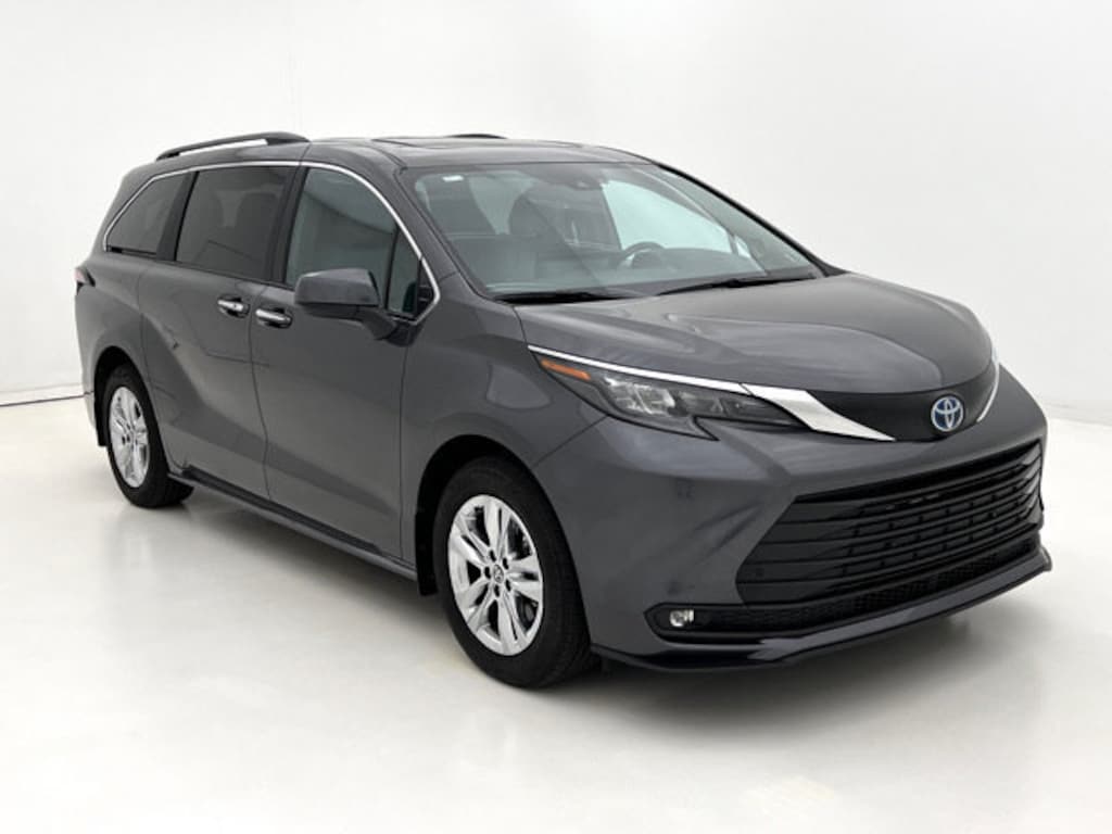 Certified 2025 Toyota Sienna XLE Van Passenger Van