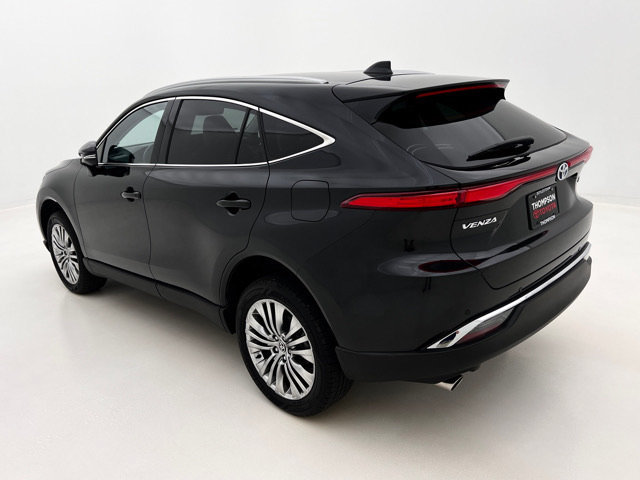 2024 Toyota Venza XLE - Photo 9