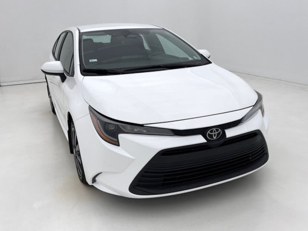 Used 2024 Toyota Corolla LE Sedan