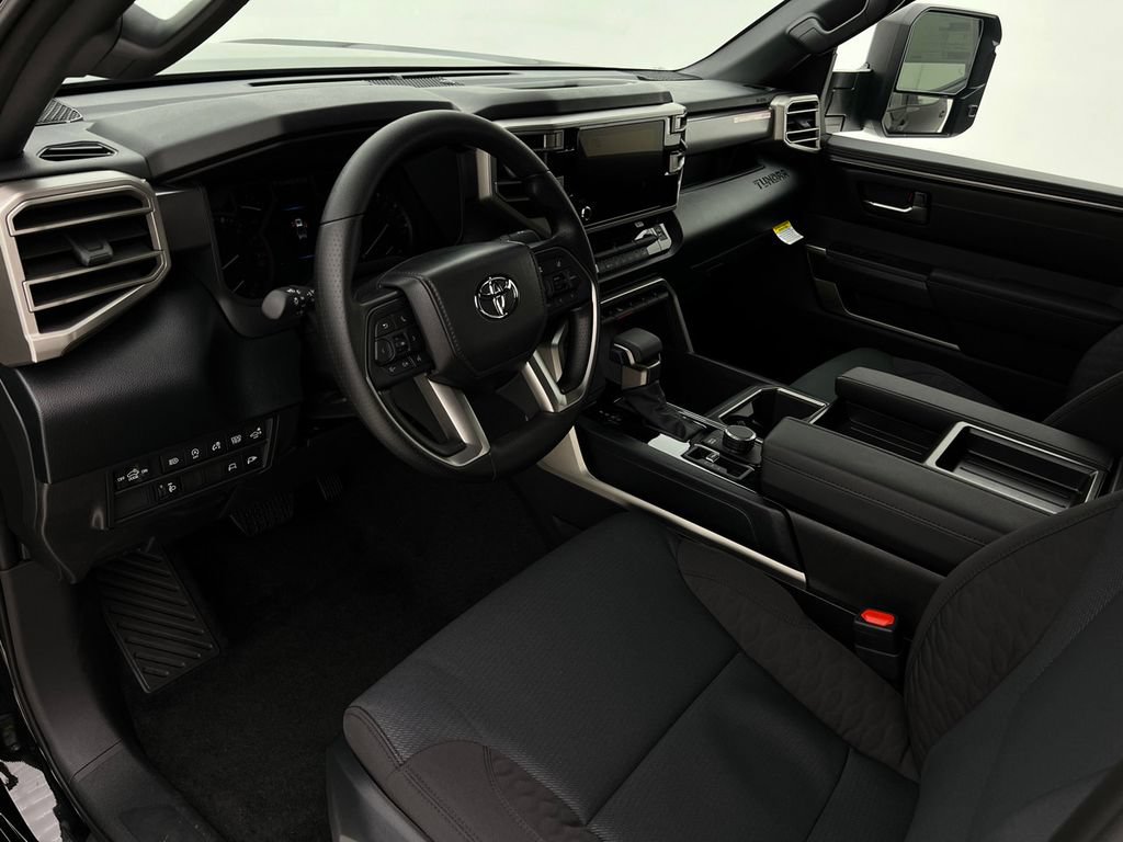 2026 Toyota Tundra SR5 - Photo 9