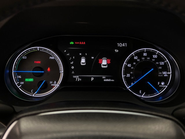 2024 Toyota Venza XLE - Photo 18