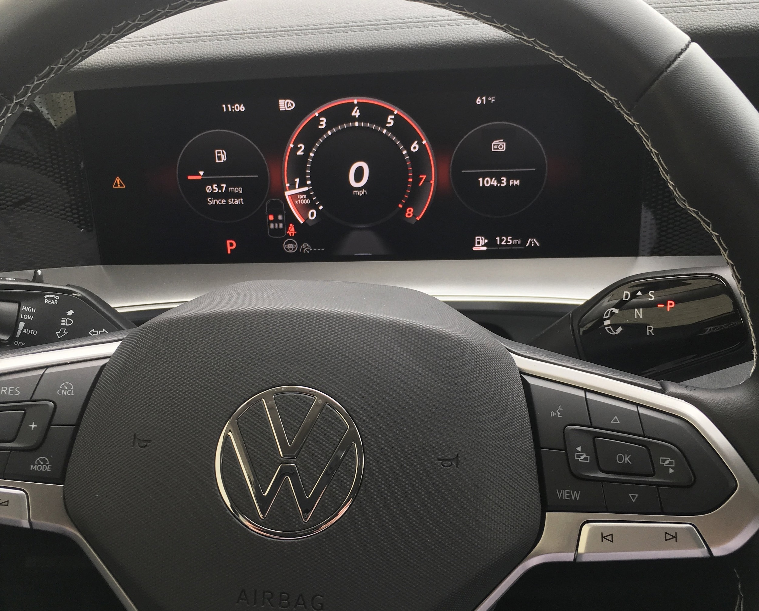 2026 Volkswagen Tiguan SE - Photo 13