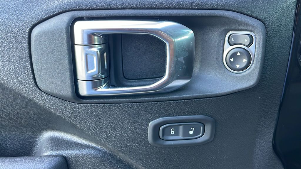 2025 Jeep Gladiator Sport S - Photo 16
