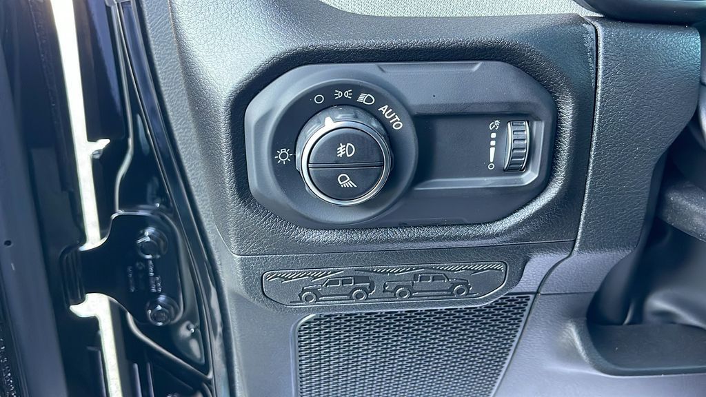 2025 Jeep Gladiator Sport S - Photo 17