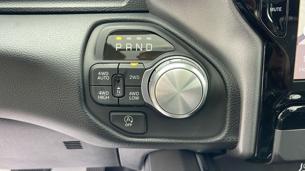 2026 RAM 1500 Laramie - Photo 23