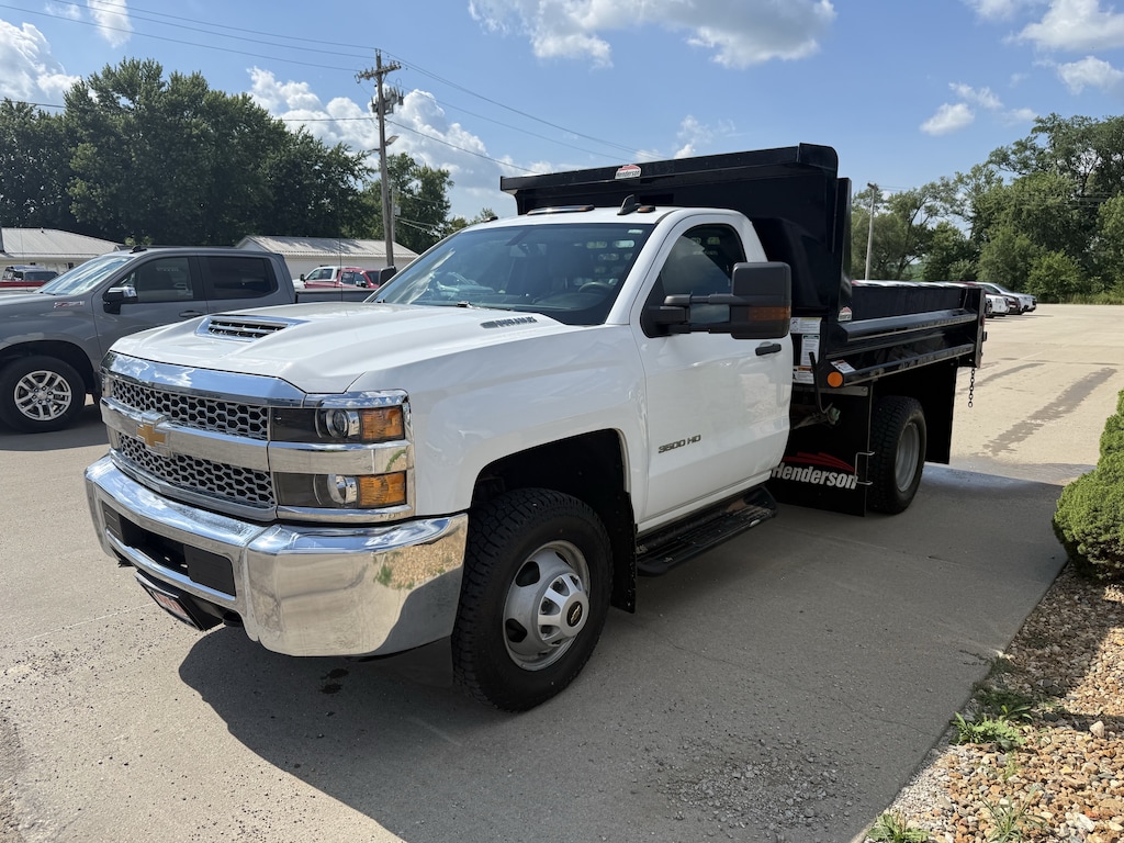 Used 2019 Chevrolet Silverado 3500HD CC WT 4WD Reg Cab 137.5 WB, 59.06 CA WT