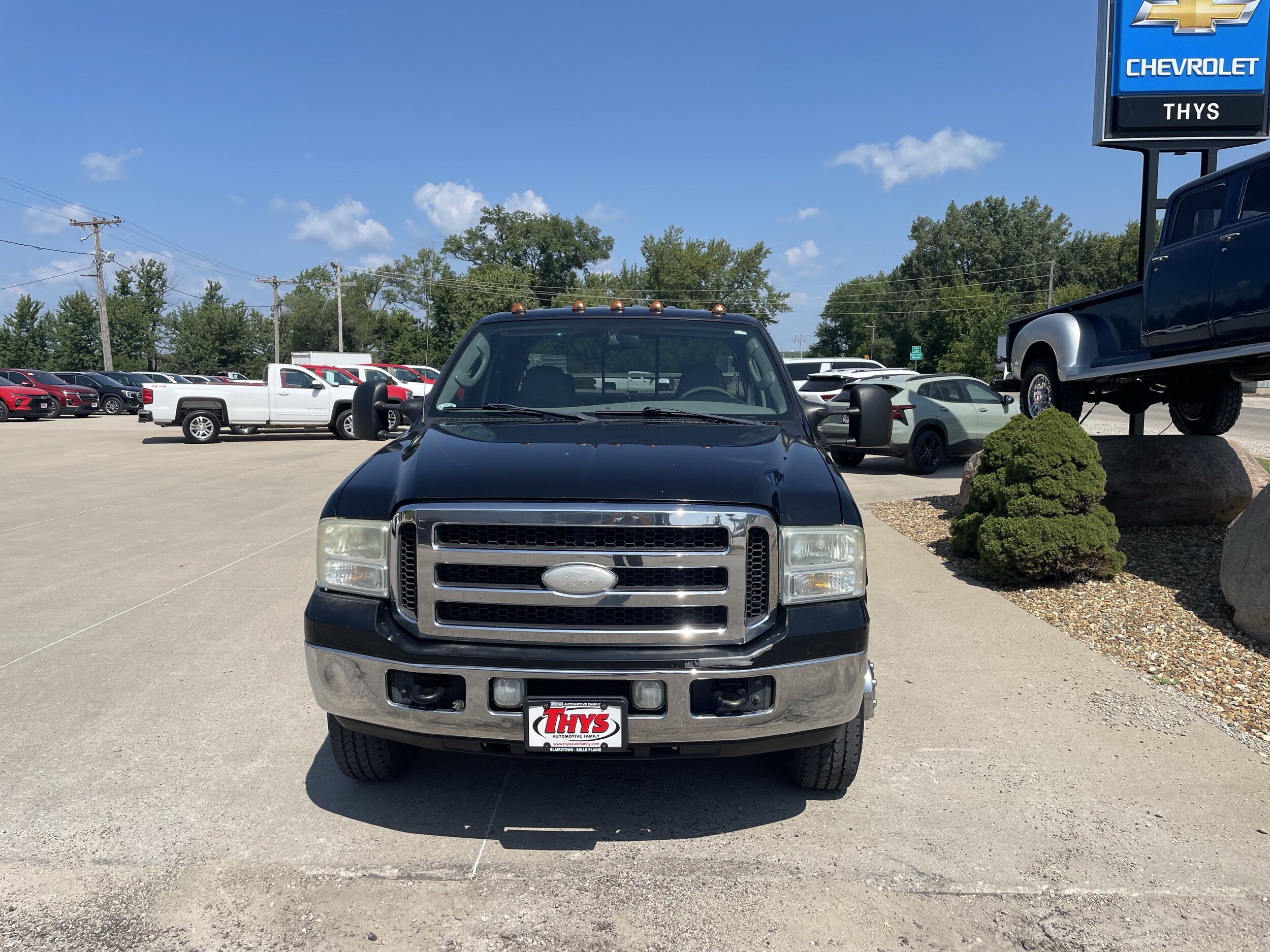 Used 2005 Ford F-350 Super Duty XL with VIN 1FTWW33P95EC62600 for sale in Vinton, IA