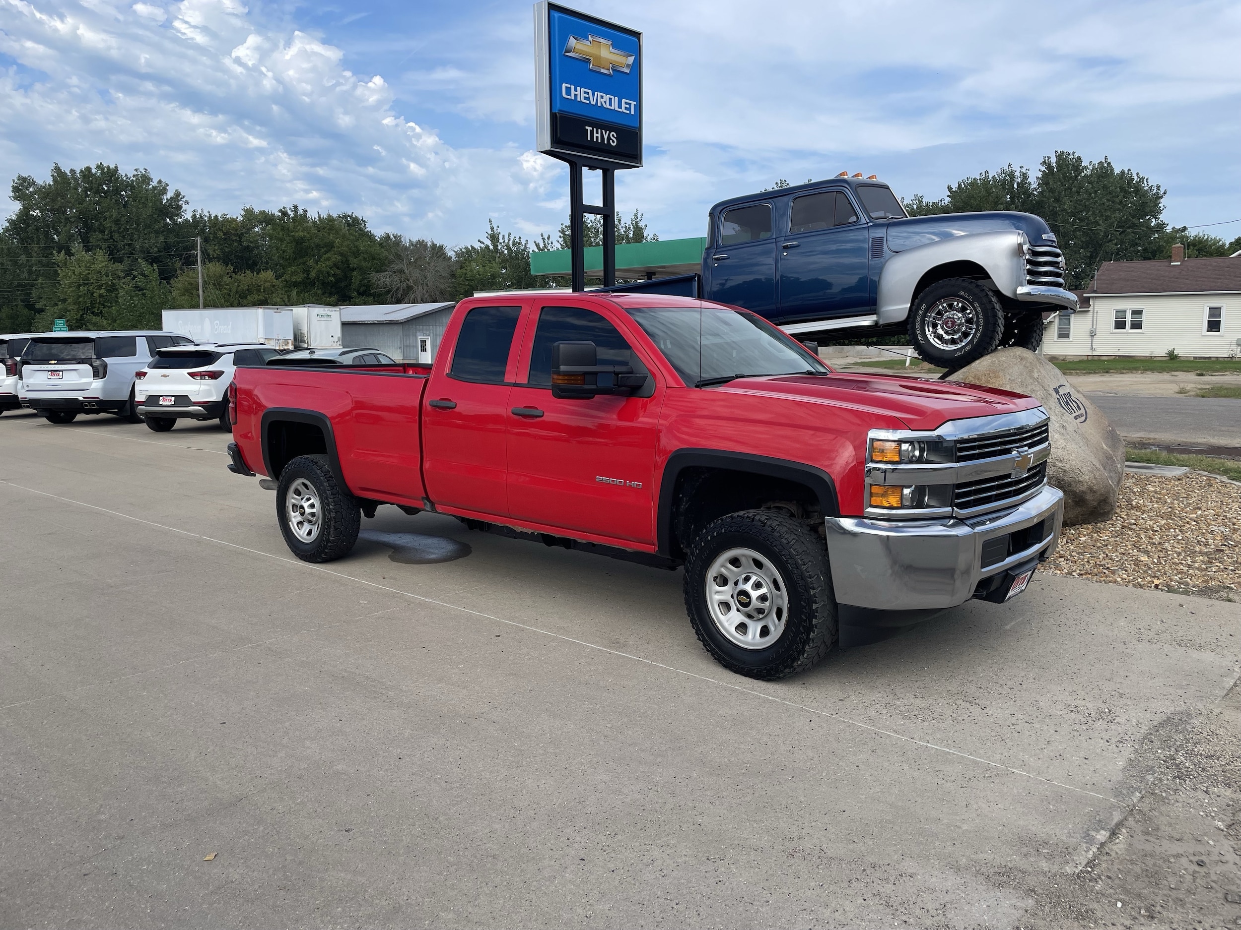 Used 2017 Chevrolet Silverado 2500HD Work Truck with VIN 1GC2KUEG3HZ357244 for sale in Vinton, IA