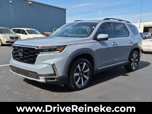 2023 Honda Pilot Touring