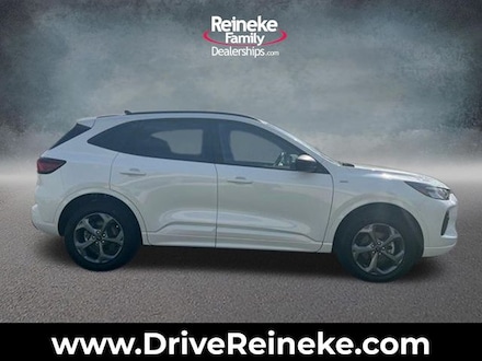 2024 Ford Escape ST-Line SUV
