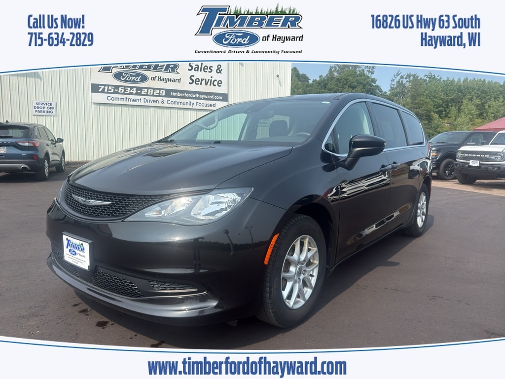 2024 Chrysler Voyager