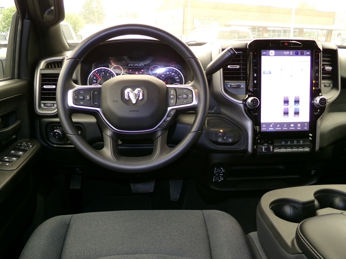 2026 RAM 2500 Tradesman/Black Express - Photo 23