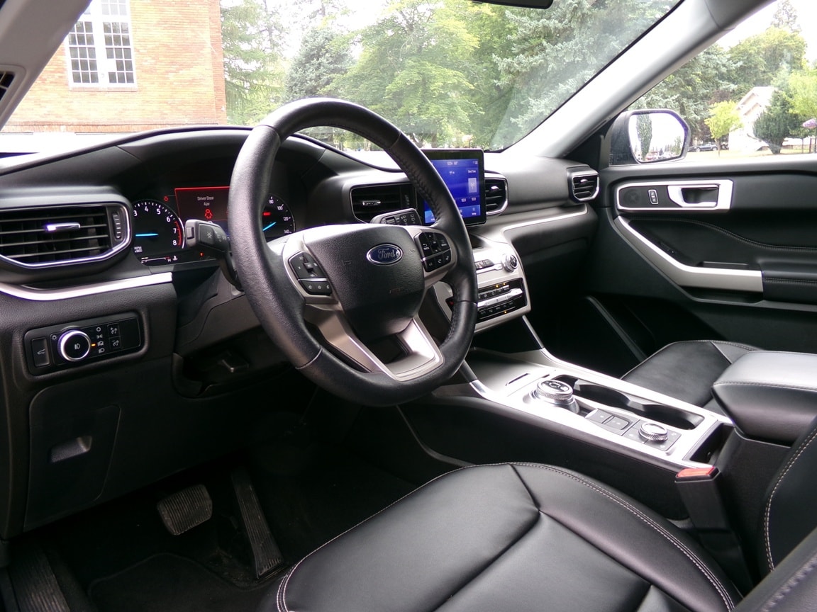 2024 Ford Explorer XLT - Photo 9