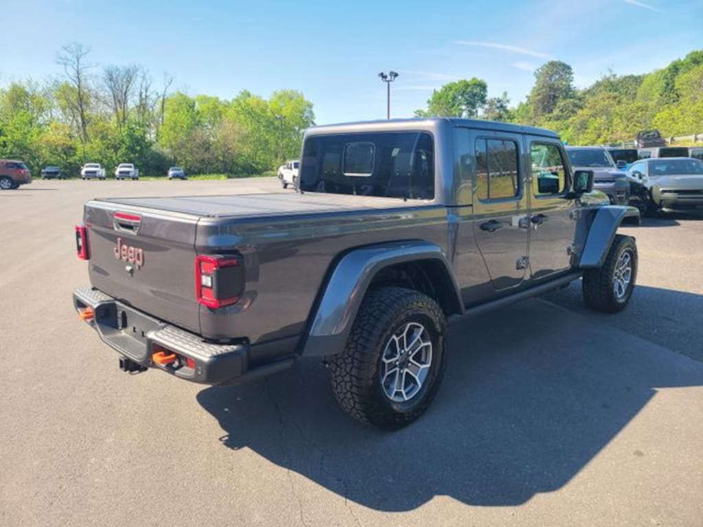 New 2026 Jeep Gladiator MOJAVE X 4X4 Pickup