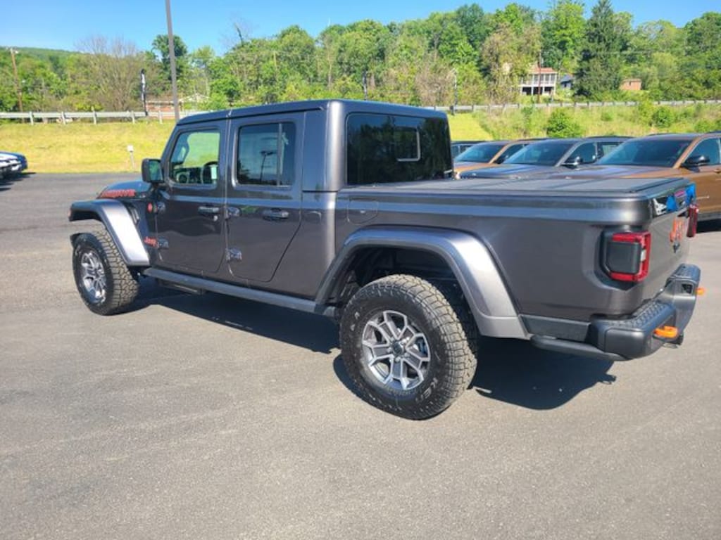 New 2026 Jeep Gladiator MOJAVE X 4X4 Pickup
