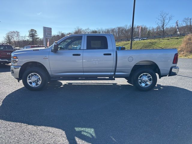 2026 RAM 3500 Tradesman - Photo 2