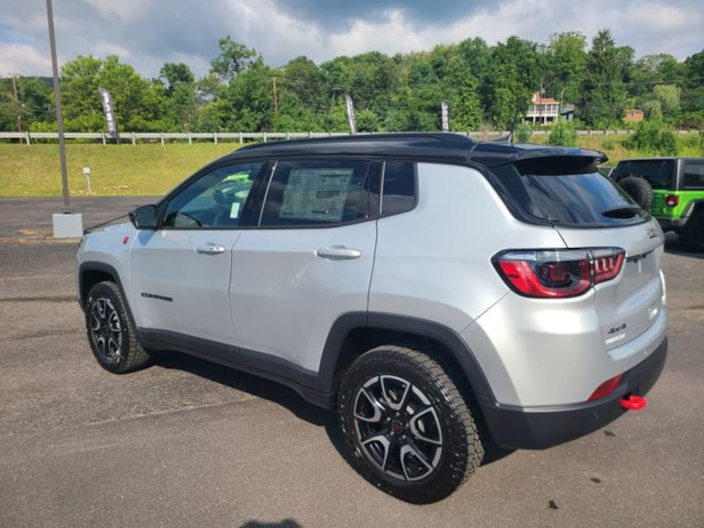 New 2026 Jeep Compass TRAILHAWK 4X4 Sport Utility
