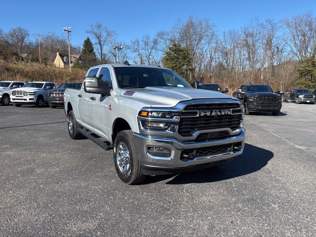 2026 RAM 3500 Tradesman - Photo 7
