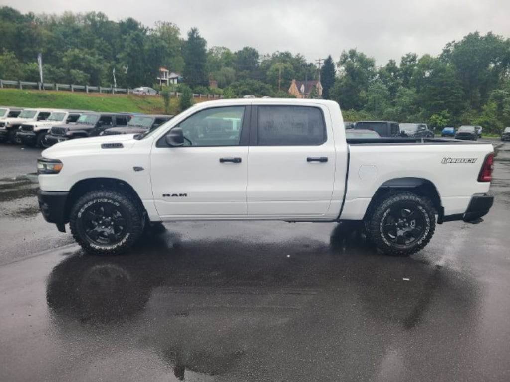 New 2027 Ram 1500 WARLOCK CREW CAB 4X4 5'7 BOX Pickup