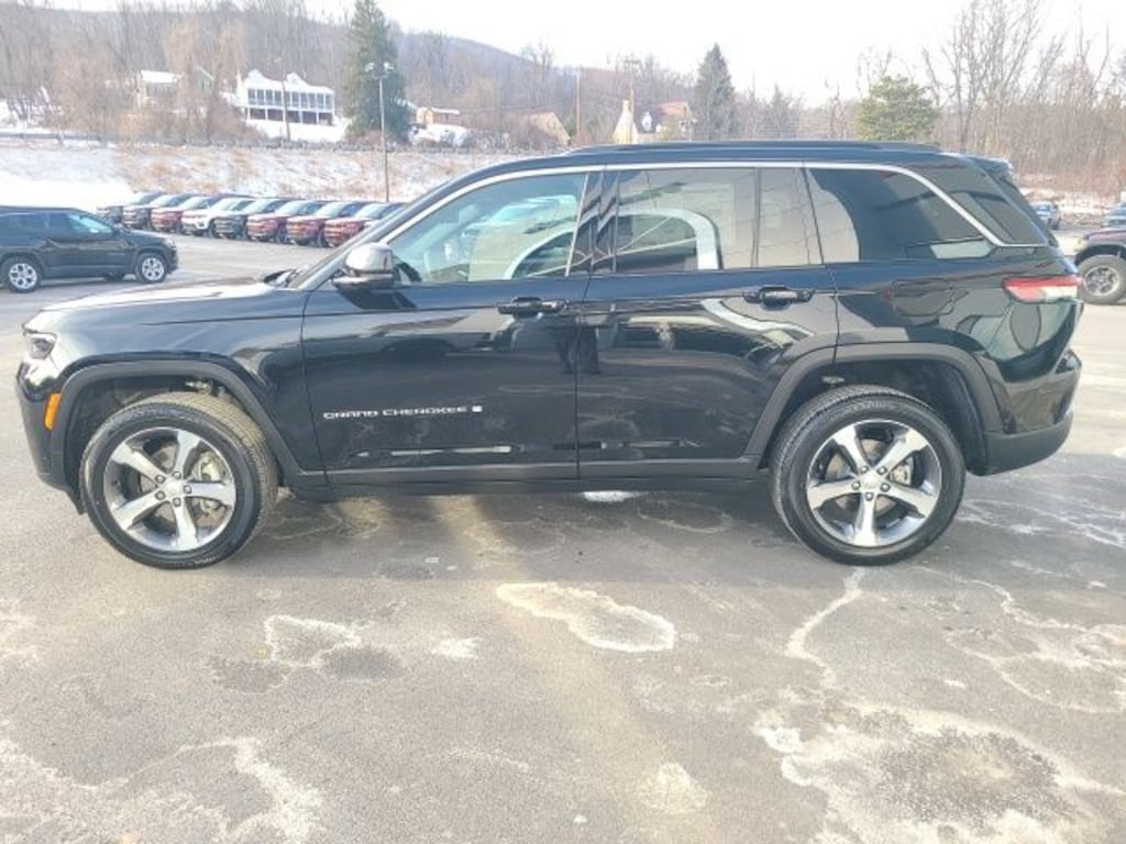 New 2026 Jeep Grand Cherokee LIMITED 4X4 Sport Utility
