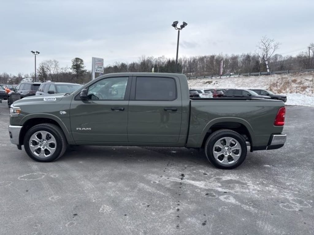 New 2026 Ram 1500 BIG HORN CREW CAB 4X4 5'7 BOX Pickup