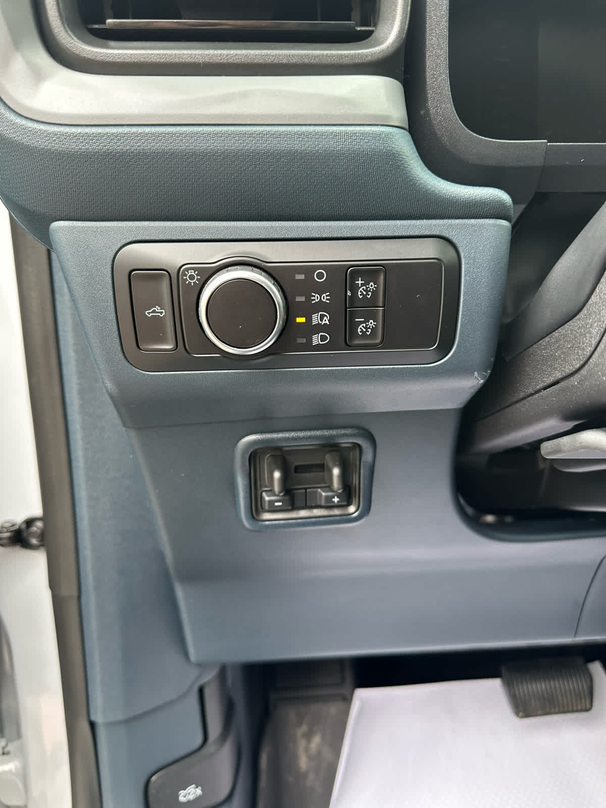 2025 Ford Maverick XLT - Photo 12