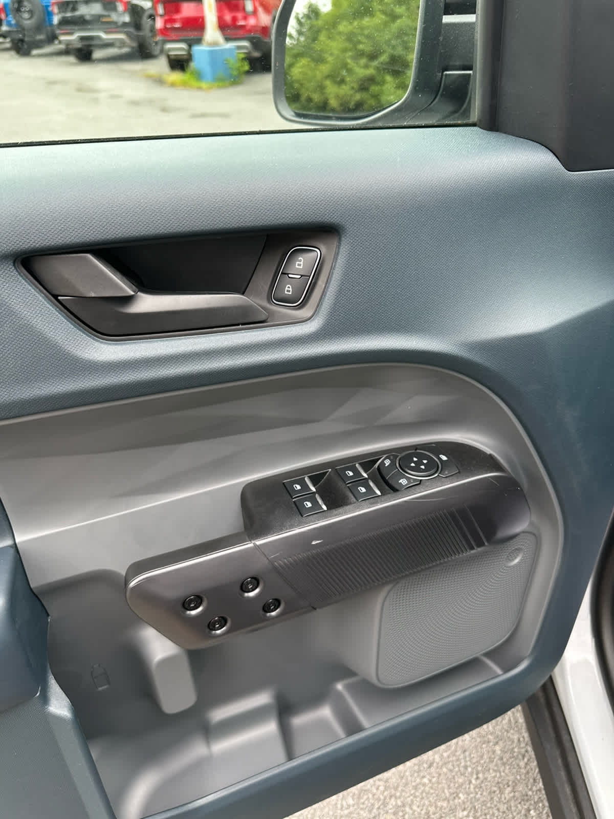 2025 Ford Maverick XLT - Photo 11