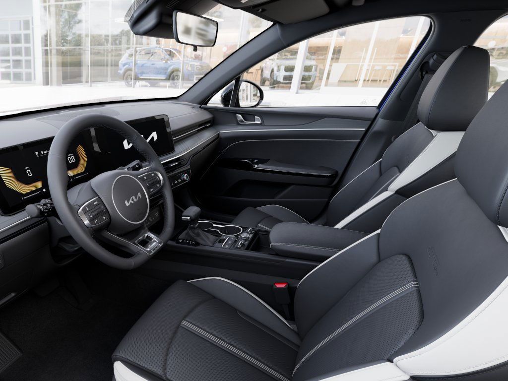 2026 Kia K5 GT-Line - Photo 17