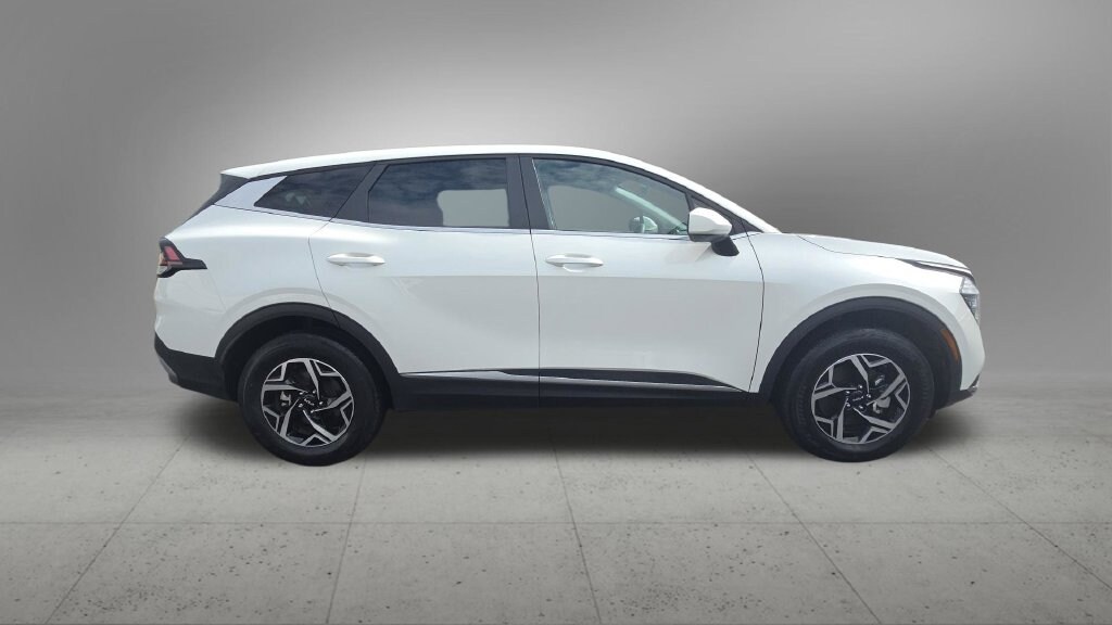 Used 2025 Kia Sportage LX SUV