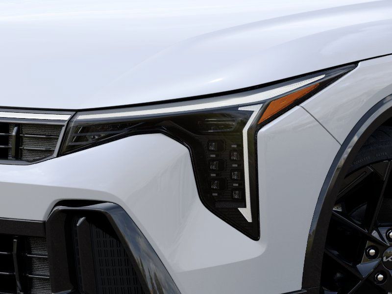 2025 Kia K4 GT-Line Turbo - Photo 10