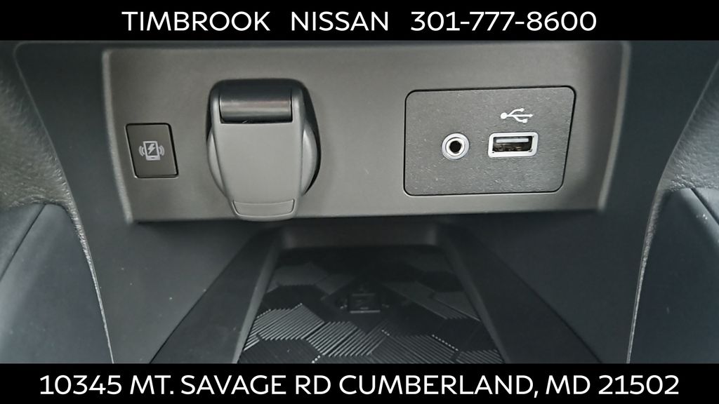 2025 Nissan Versa Sedan SV - Photo 22