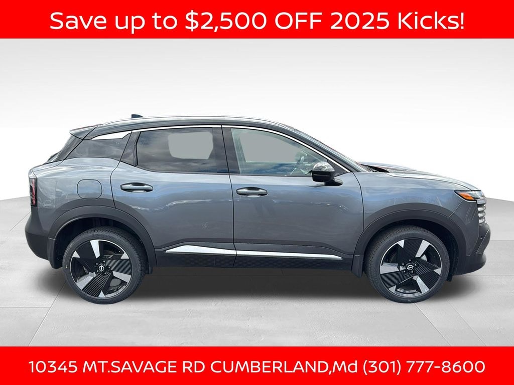New 2025 Nissan Kicks SR SUV